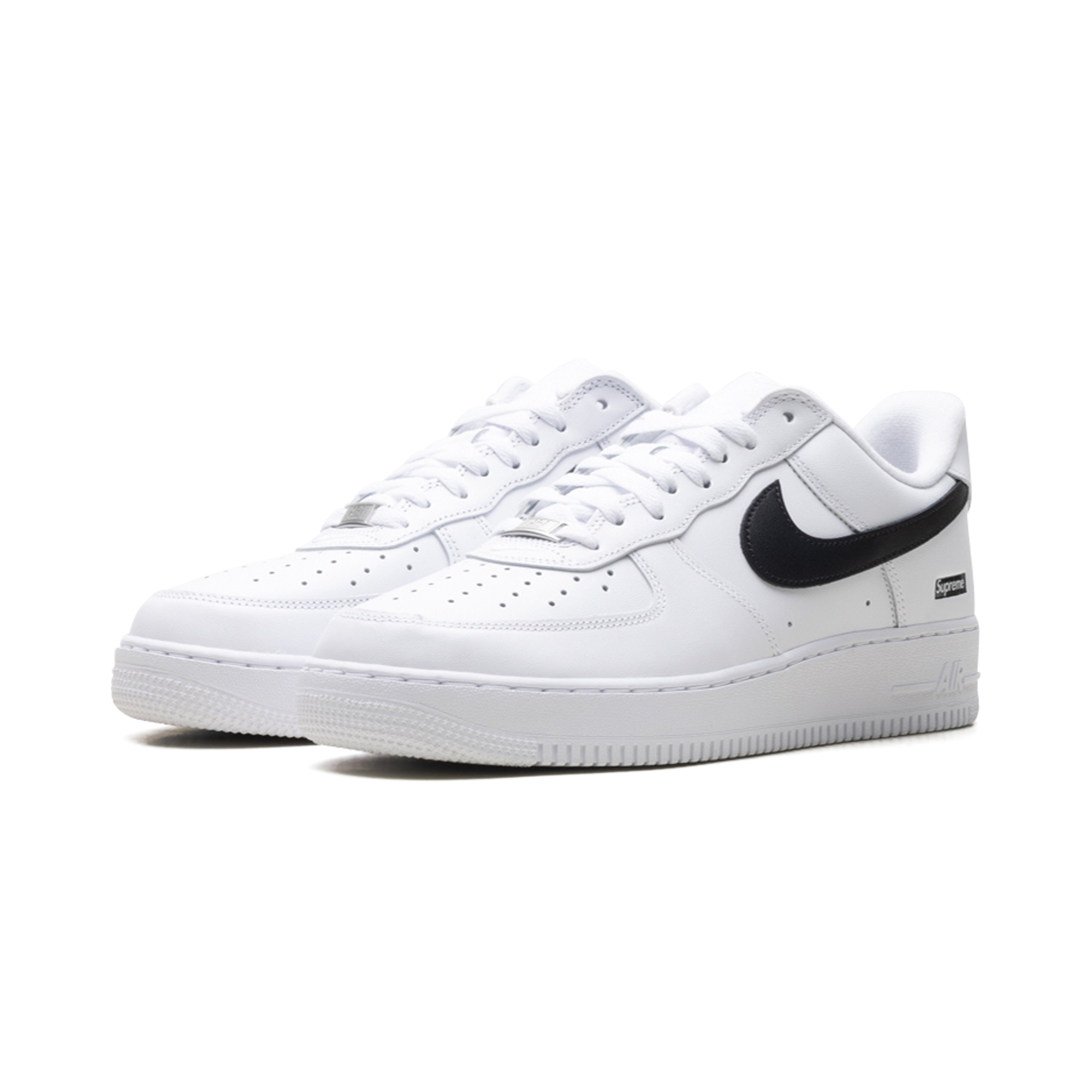 Air Force 1 Low Supreme - White and Black