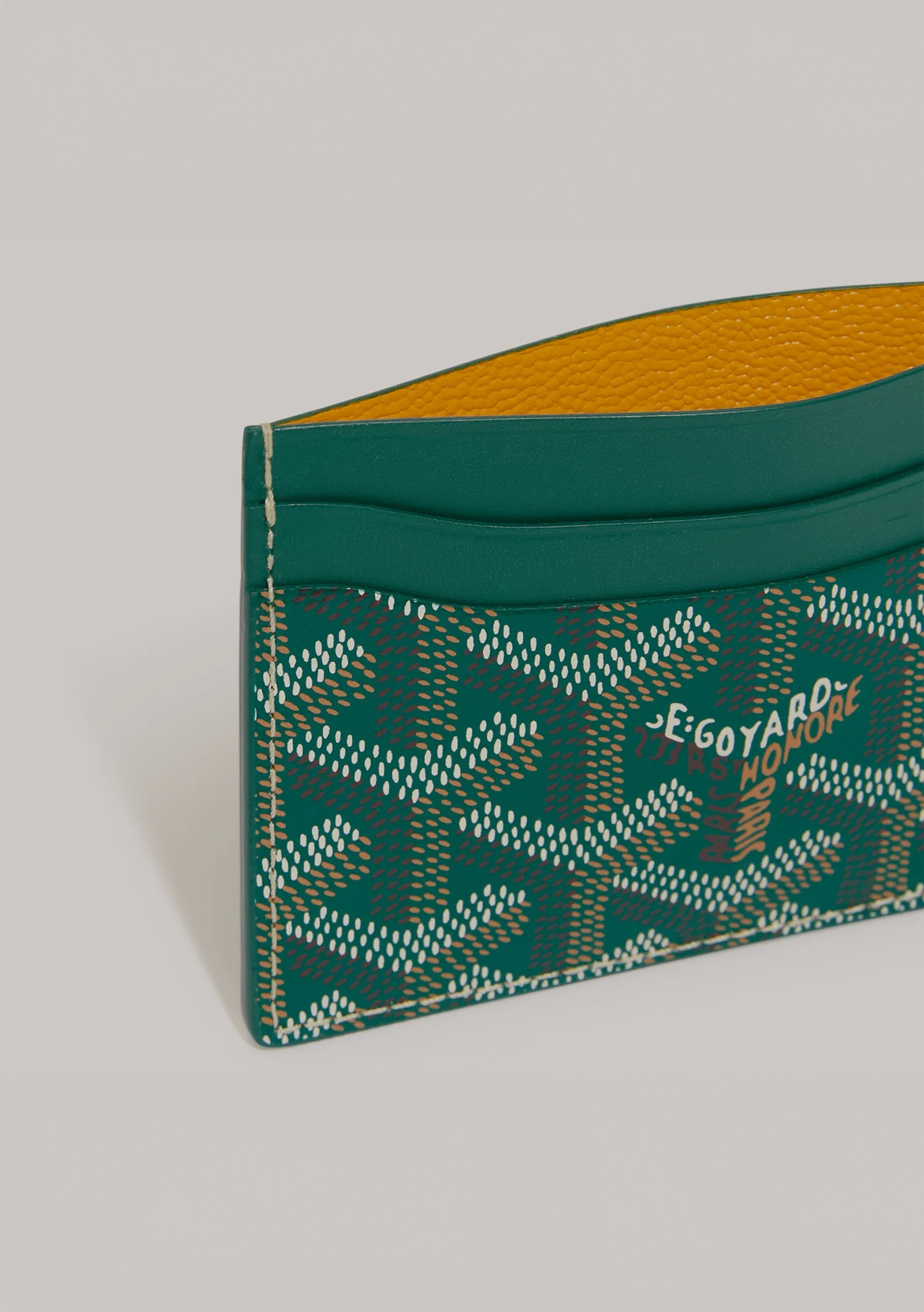 goyard_card_holder_green_wallpaper.png