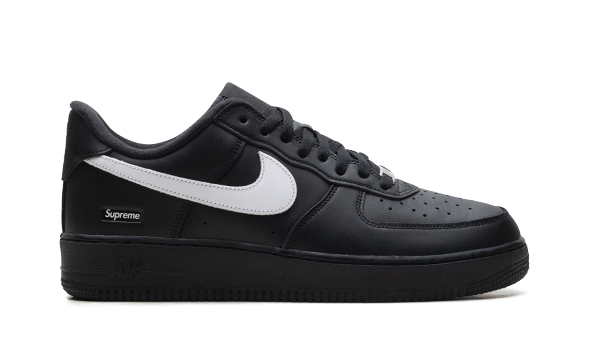 Air Force 1 Low Supreme -  Black and White